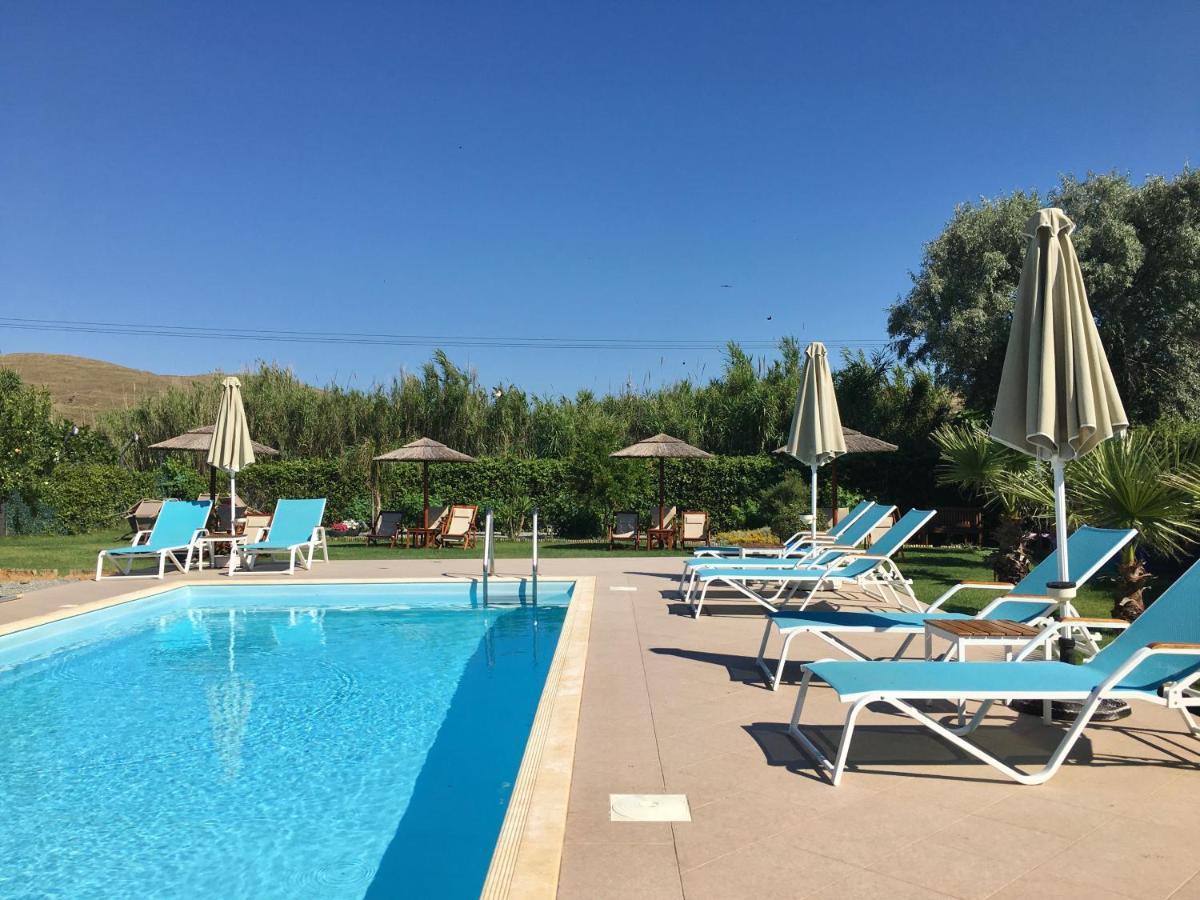 Caviro Apartment Moudhros Luaran gambar