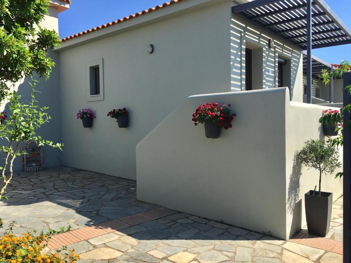 Caviro Apartment Moudhros Luaran gambar