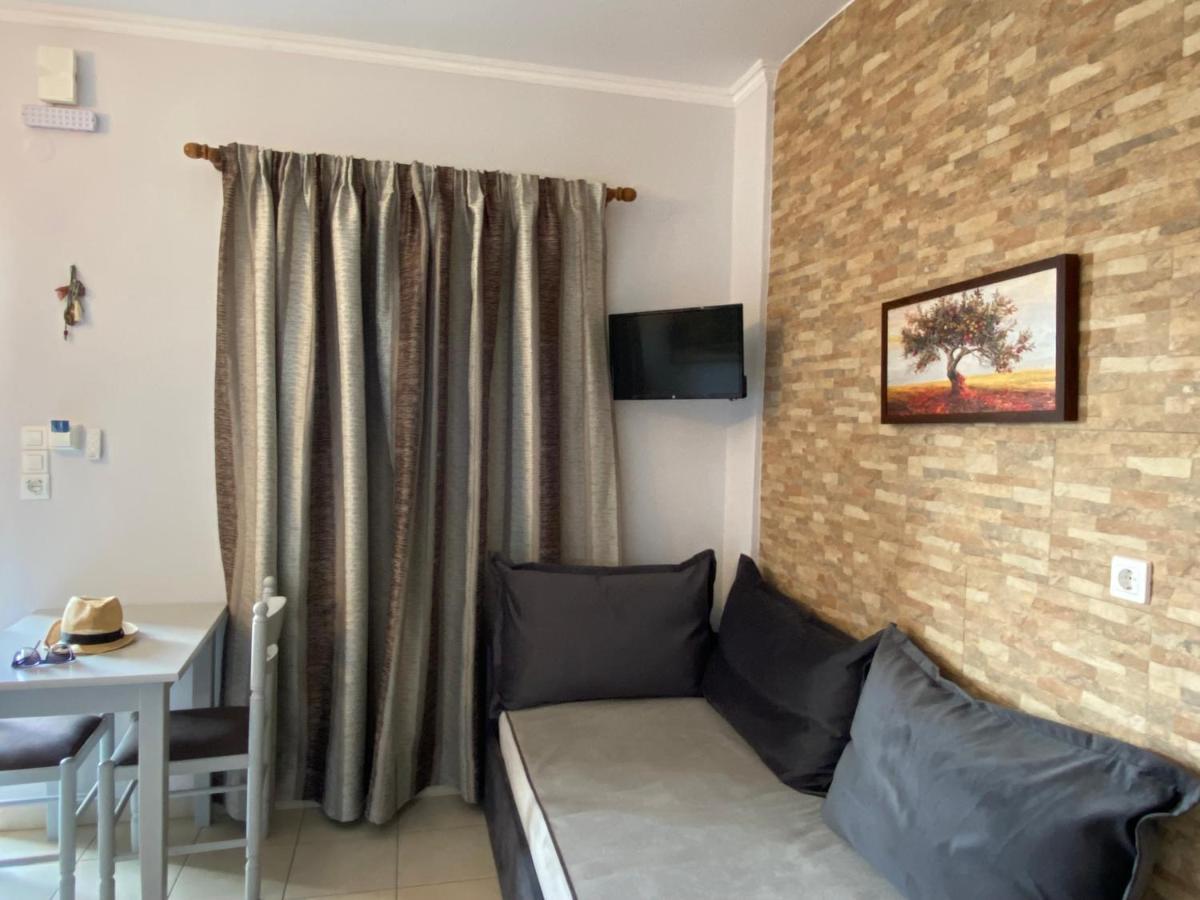 Caviro Apartment Moudhros Luaran gambar